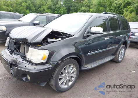 2008 Chrysler Aspen Limited из США, поврежденный, VIN 1A8HW582X8F145794